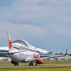 Sabar Ya! Penurunan Harga Tiket Pesawat LCC Masih Panjang