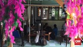 Di rumah yang dikelola oleh Bali Life Foundation ini, para ibu diajak dan dilatih keterampilan untuk bisa berdaya dan memiliki penghasilan. (CNN Indonesia/Endro Priherdityo)