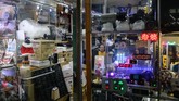 Skandal video porno menggunakan kamera pengintai yang direkam secara diam-diam di sekolah, toilet umum, dan kantor kemudian tersebar luas di Korea Selatan memicu kekhawatiran dari banyak pihak. (Photo by Ed JONES / AFP)