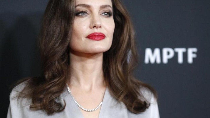 Angelina Jolie 21st Annual Hollywood Film Awards – Arrivals - Beverly Hills, California, U.S., 05/11/2017 - Actress Angelina Jolie. REUTERS/Danny Moloshok