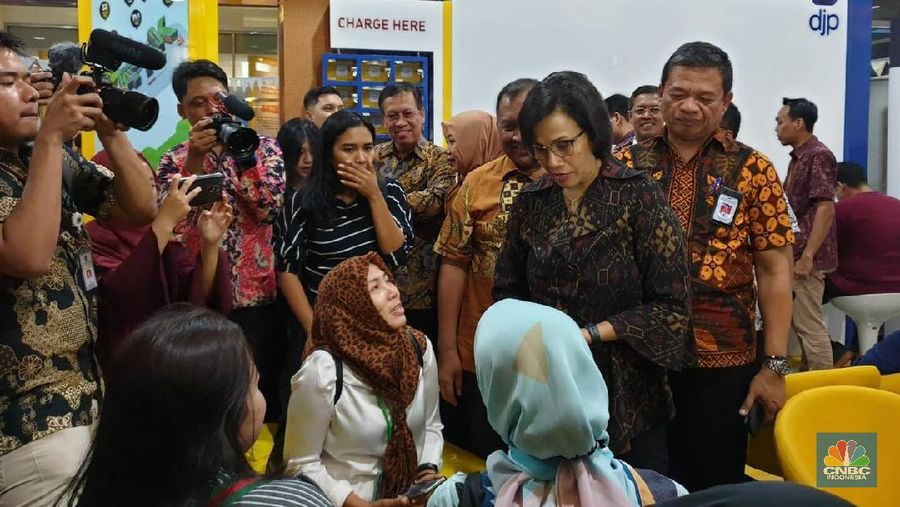 Kisah di Balik Pembatalan Aturan Pajak e-Commerce