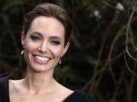 Rebutan Kilang Wine, Angelina Jolie Gugat Brad Pitt Rp3,7 T