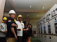 Menteri Jonan Resmikan Proyek Kelistrikan Vital Sumatera