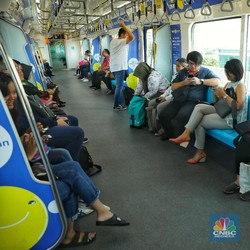 Banyak Kendala di Hari Pertama Operasional MRT Jakarta
