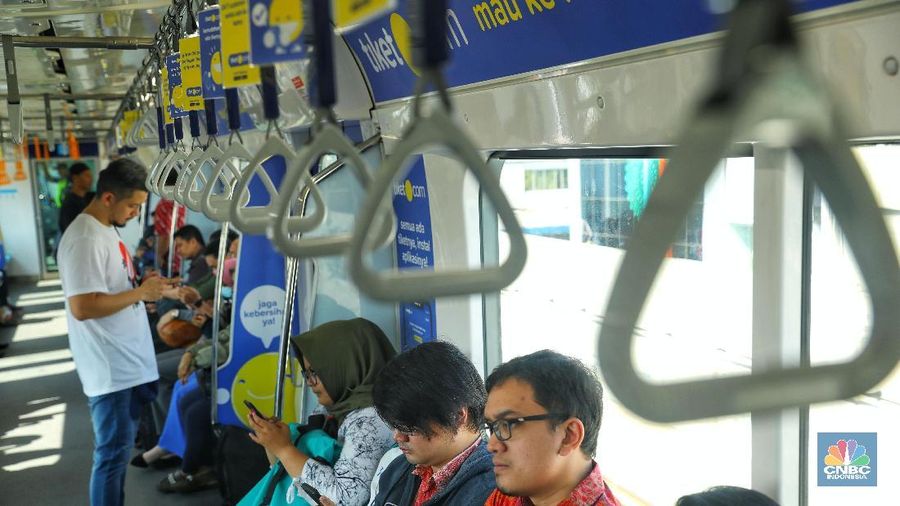 Harga rata-rata apartemen dan kantor di Jakarta belum naik meskipun Moda Raya Terpadu (MRT) Jakarta telah selesai dibangun.