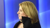 Kemenangan Caputova dianggap sebagai tonggak sejarah bukan hanya karena ia perempuan, tapi juga partainya tak memiliki kursi di parlemen. (Reuters/Radovan Stoklasa)