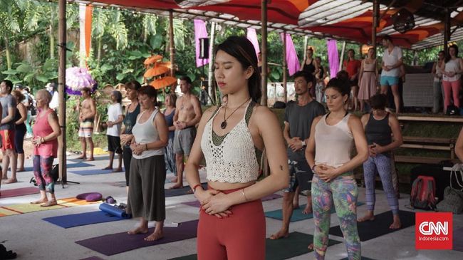 Yoga Sederhana demi Tingkatkan Kehidupan Seksual