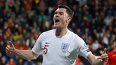 Tottenham Hotspur diberitakan Express siap menggelontorkan dana hingga £50 juta untuk mendatangkan bek Everton Michael Keane. (Action Images via Reuters/Carl Recine)