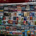 Pelapak Buku Kwitang, Bertahan Agar Tak Hilang Ditelan Zaman