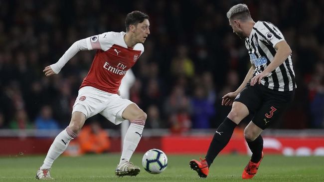 4 Kontroversi Ozil di Arsenal Musim Ini