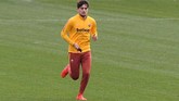 Pemain AS Roma Cengiz Under disebut Football-Espana sebagai incaran Real Madrid. (REUTERS/Andrew Yates)