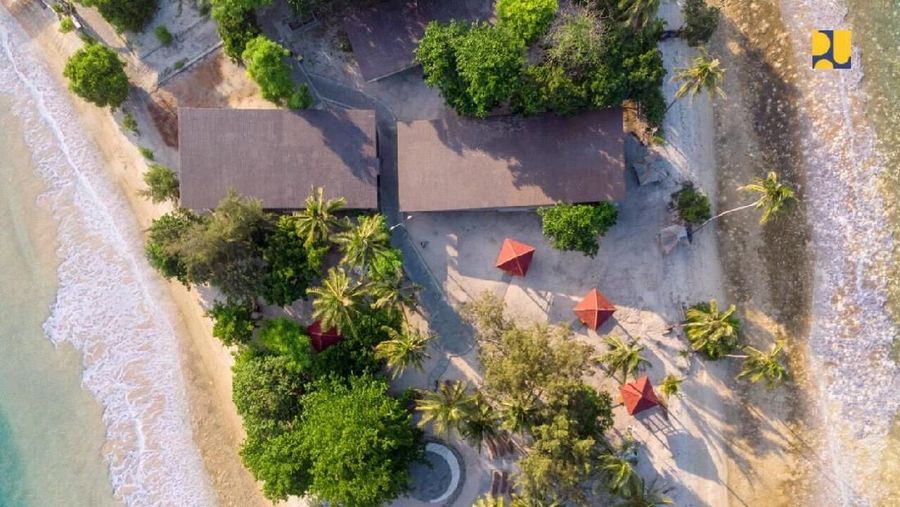 Kecantikan Kepulauan Seribu kini tak kalah dengan suasana pantai di Maldives.