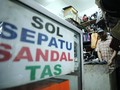 Dari Sol Sepatu Subhan ke Umrah Orang Tua