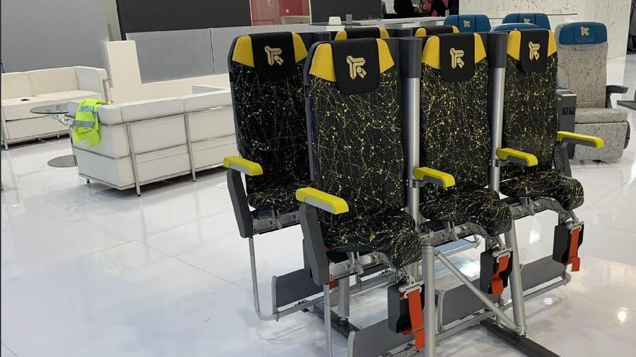 Kursi berdiri versi Skyrider 3.0 kembali dipajang di Aircraft Interiors Expo 2019 (AIX) di Hamburg, Jerman.