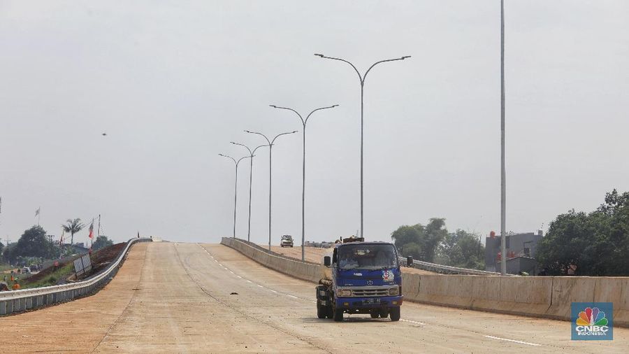Proses pembangunan proyek jalan Tol Desari seksi II di targetkan 2021 akan selesai.