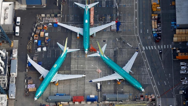 Pembaruan perangkat lunak berfungsi sebagaimana dirancang, dan pilot mendarat dengan selamat di Boeing Field.