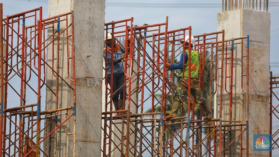 Harga saham emiten pengelola jalan tol, PT Citra Marga Nusaphala Persada Tbk (CMNP) akhirnya terkoreksi dalam.