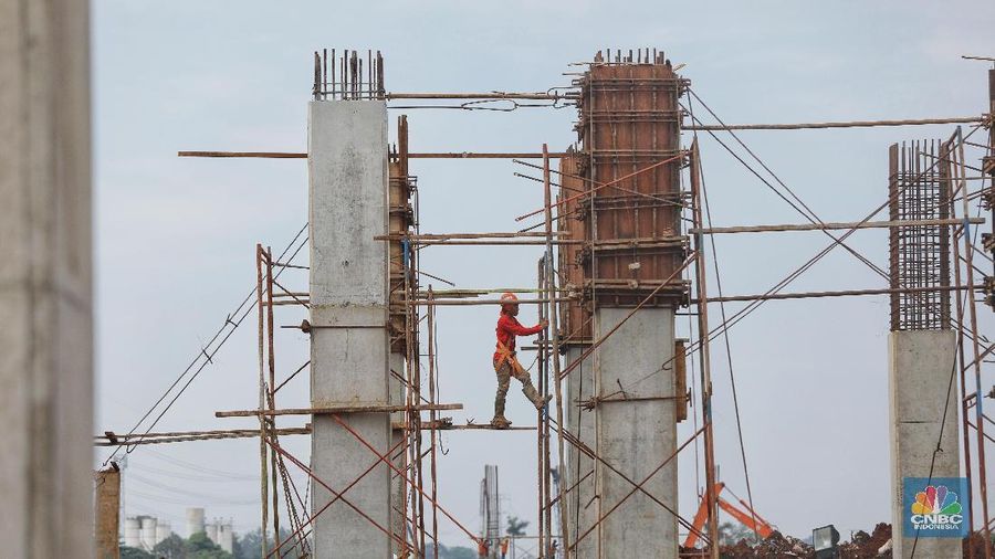 Saat ini pembangunan infrastruktur tidak berbanding lurus dengan daya beli masyarakat.