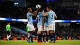 Manchester City memastikan tiga poin dan kembali memimpin klasemen Liga Inggris 2018/2019 menggeser Liverpool. (REUTERS/Phil Noble)