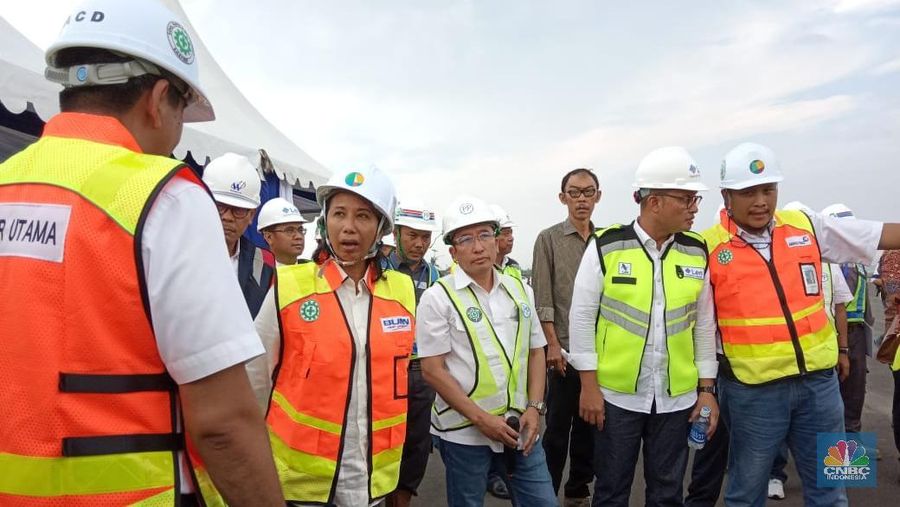 Untuk membentuk Holding Penerbangan, pemerintah Indonesia perlu melewati beberapa tahapan sebelum akhirnya enam BUMN bergabung dalam satu induk.