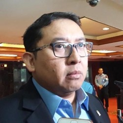 Soal UU KPK, Fadli Zon: Bola di Jokowi, Jangan Buang Badan!