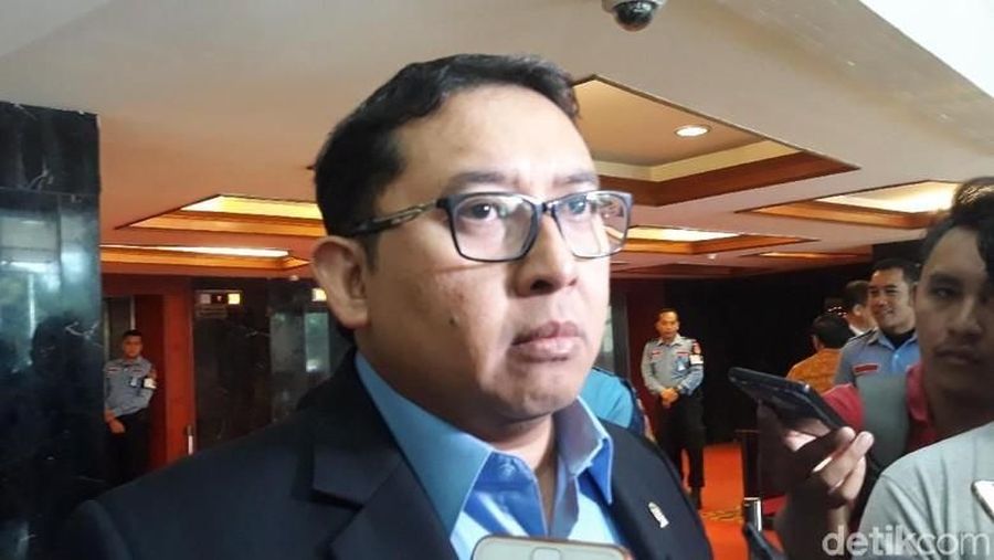 Wakil Ketua Umum Partai Gerindra Fadli Zon mengomentari isu yang beredar di publik bahwa sosok Prabowo Subianto jadi Menhan