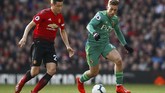 Gelandang asal Spanyol Ander Herrera dikabarkan Sky Sports sudah mencapai kesepakatan verbal untuk bergabung dengan Paris Saint-Germain musim depan. (Reuters/Jason Cairnduff)