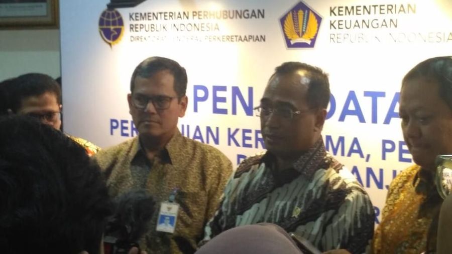 Belum ada tanda-tanda pergerakan untuk turunkan tarif harga pesawat