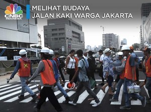 Trotoar Jakarta Mirip Singapura, Warga Jadi Rajin Jalan Kaki?