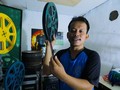 VIDEO: Menengok Alat dan Film Jadul untuk Layar Tancap