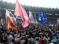 Prabowo: Pertumbuhan Ekonomi 5%, Ndasmu!