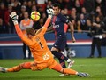 Dani Alves Resmi Tinggalkan PSG