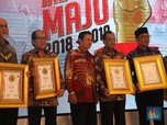 Chairul Tanjung Raih Penghargaan Tokoh Pers Visioner