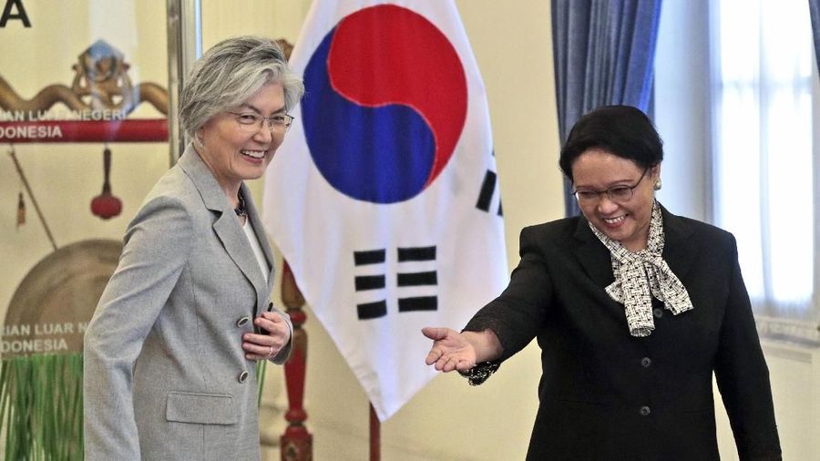 Ini merupakan kunjungan kerja pertama Kang Kyung-Wha ke Indonesia.