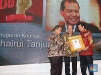 CT dan 12 Menteri Terima Penghargaan Tokoh Pers Visioner
