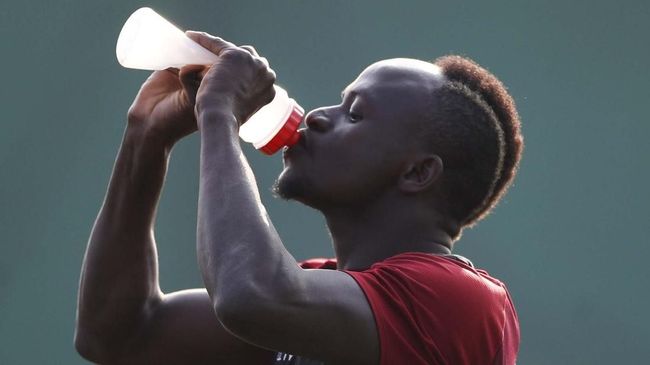 Demi Sepak Bola, Mane Kabur dari Rumah Saat 16 Tahun