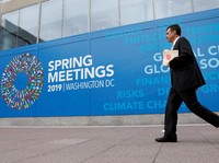IMF Ramal Ekonomi RI Tumbuh 5,2% Saat Global Turun Tajam