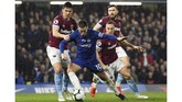 Eden Hazard (tengah) tampil impresif saat melawan West Ham. Pemain asal Belgia itu menciptakan tiga peluang yang berbuah dua gol dalam laga tersebut. (Action Images via Reuters/Tony O'Brien)