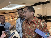 Menpar: Tiket Pesawat Mahal, Kunjungan Wisatawan Anjlok 30%