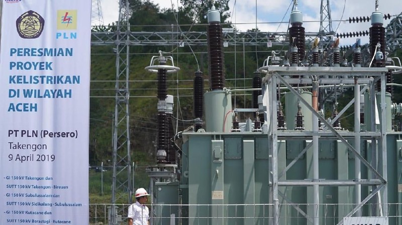 Tiga proyek infrastruktur kelistrikan yang merupakan bagian dari program 35.000 MW diresmikan di Aceh, hari ini, Selasa (9/4/2019).