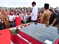 Berbiaya Rp 700 M, Jokowi Resmikan Bandara Baru Palangkaraya