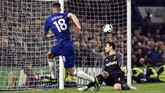 Penyerang Olivier Giroud menjadi pemain pengganti di babak kedua, menggantikan Gonzalo Higuain di menit ke-76. Giroud memiliki satu peluang, namun ia gagal mencetak gol ke gawang West Ham. (Action Images via Reuters/Tony O'Brien)