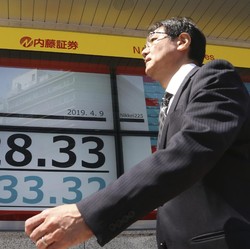 Tencent Siap Jualan 'Switch', Bursa Tokyo Ditutup Menguat