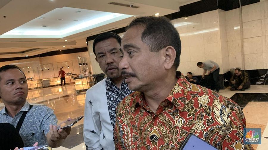 Setelah lima tahun melakukan berbagai upaya, akhirnya Indonesia terpilih menjadi destinasi wisata halal terbaik dunia tahun ini.