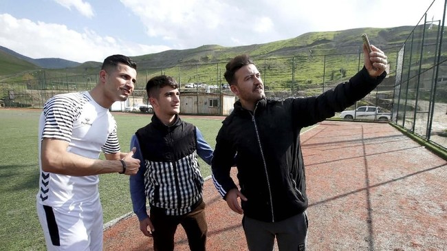 FOTO: Biwar Abdullah, Cristiano Ronaldo 'KW' dari Irak