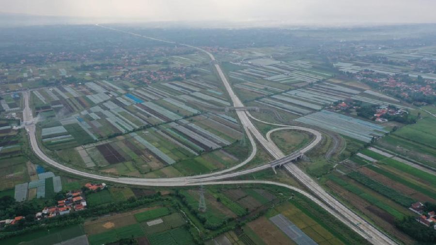 Pengoperasian tol ini akan mempercepat waktu tempuh dari Pasuruan ke Probolinggo, dari semula 2,5 jam menjadi 30 menit