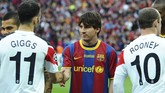 Momen kedua Lionel Messi menghancurkan Manchester United terjadi pada 28 Mei 2011 ketika Barcelona kembali lolos ke final Liga Champions di Stadion Wembley. (AFP PHOTO / LLUIS GENE)