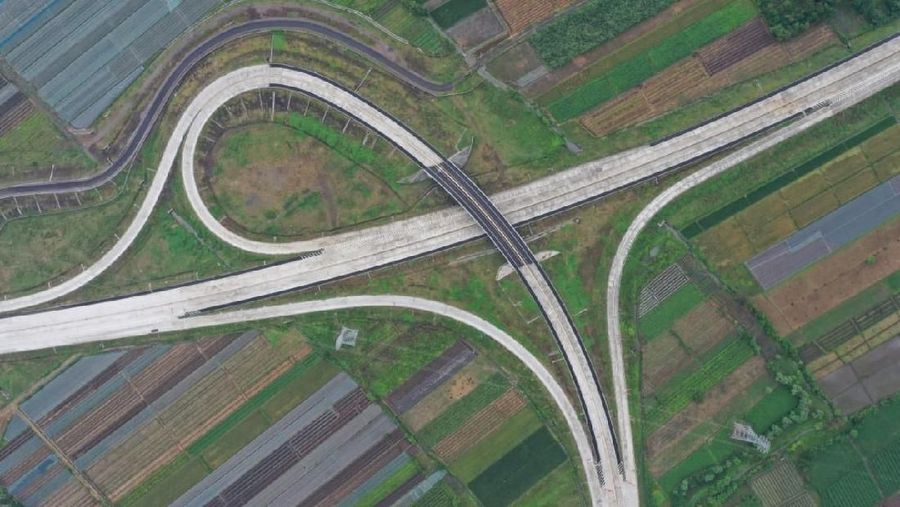 Jalan Tol Pasuruan-Probolinggo (Paspro) sepanjang 31,3 kilometer (km), di gerbang Tol Probolinggo Timur, Jawa Timur, Rabu (10/4/2019). (Arief Budi Mulyanto (Biro Komunikasi Publik Kementerian PUPR))