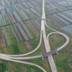 Jokowi Siap Panen 12 Tol Baru, Bikin Jarak Serasa Sejengkal