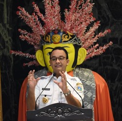 Anies Curhat: Pengguna Kendaraan Bermotor di DKI Amat Banyak!